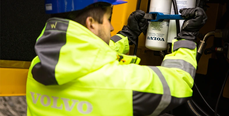 Genuine Volvo Parts are specifically developed, tested and approved to get the very best results from your Volvo machine. (Image source: Volvo CE) A Volvo technician replacing equipment in a piece of construction machinery.